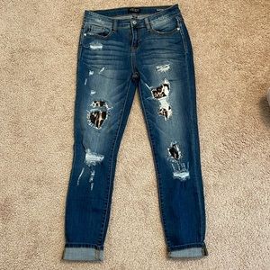 Judy Blue skinny stretch blue jeans with leopard detail